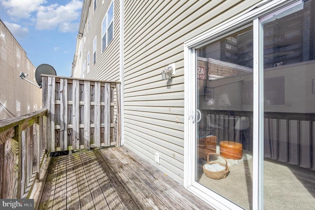 5235 Crowson Avenue - Photo 39