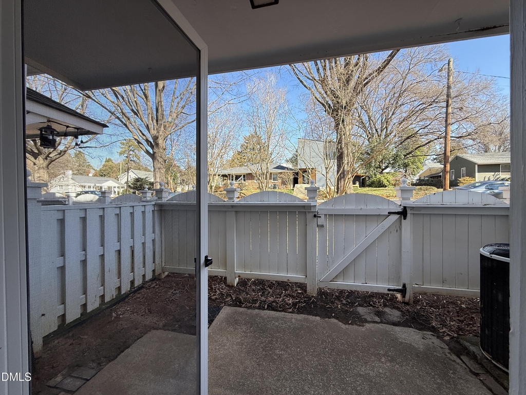 1456 Barton Place Drive - Photo 20