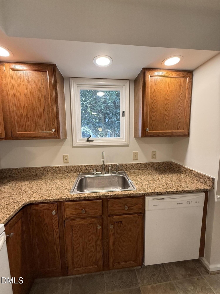 1456 Barton Place Drive - Photo 11