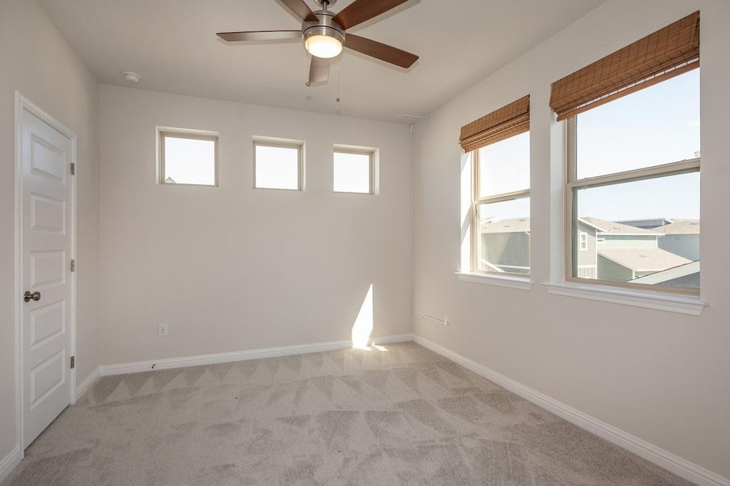 8301 Leroi Dr - Photo 12