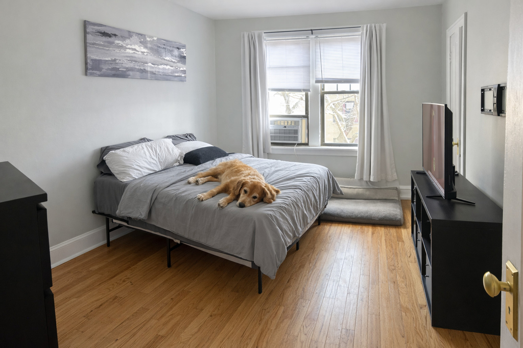 3610 N Claremont Avenue - Photo 3