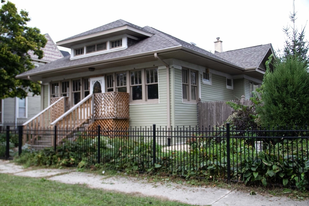 510 N Raynor Avenue - Photo 0