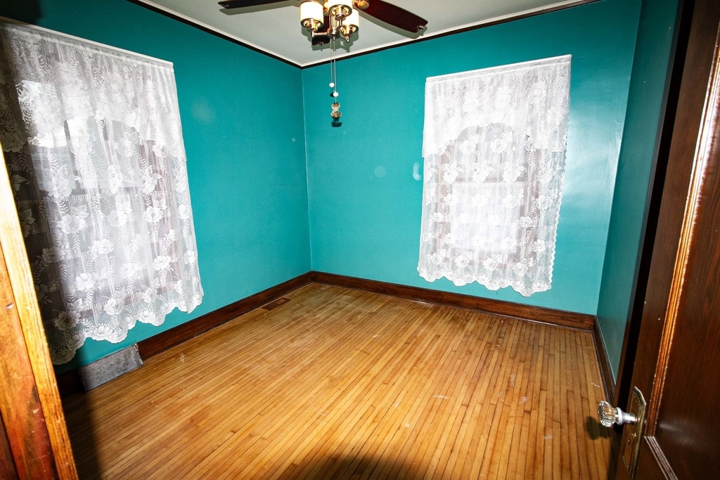 510 N Raynor Avenue - Photo 15
