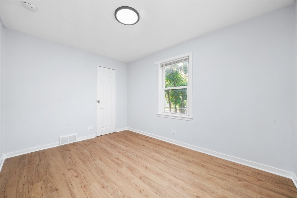 420 Prospect Boulevard - Photo 8
