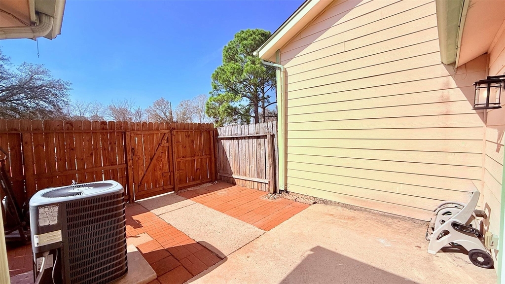 1927 Country Village Boulevard - Photo 5