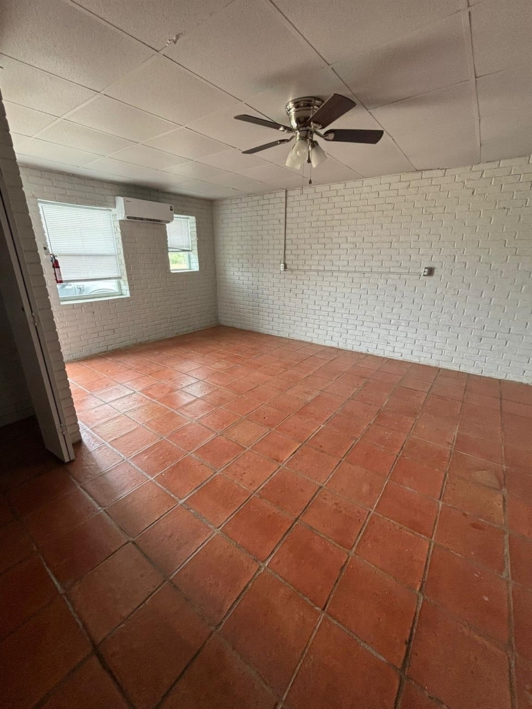 1627 W Fm-351 - Photo 8