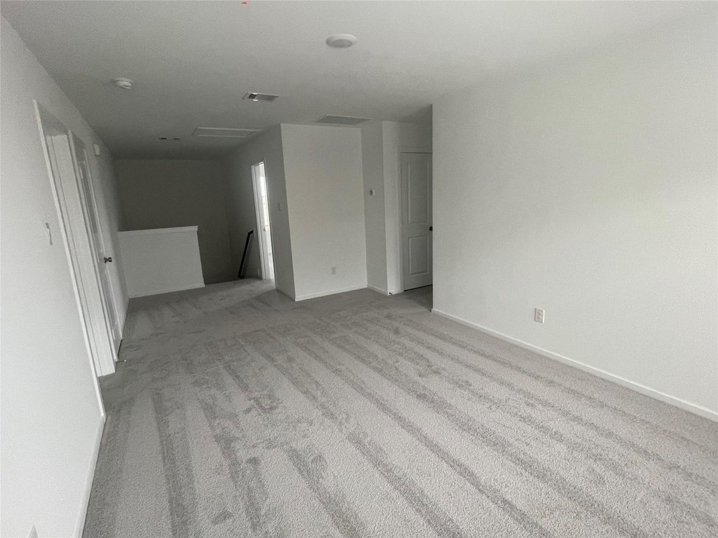 827 Rosewood Trail - Photo 4