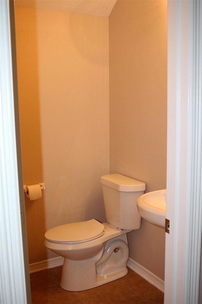 919 Sterling Creek Circle - Photo 1