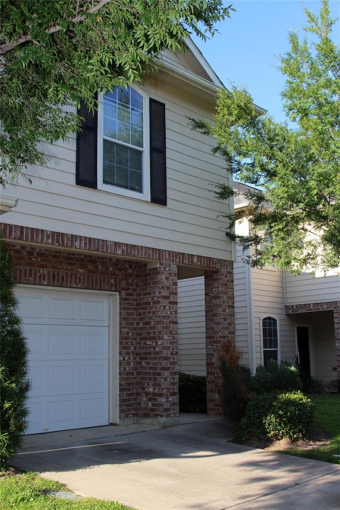 919 Sterling Creek Circle - Photo 9