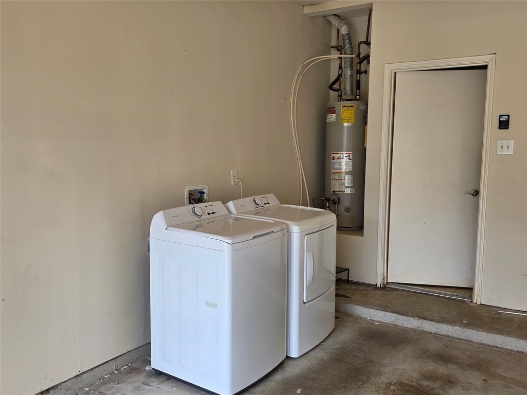 2715 Riverhollow Lane - Photo 46
