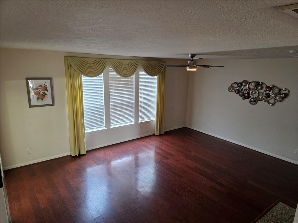 2715 Riverhollow Lane - Photo 8