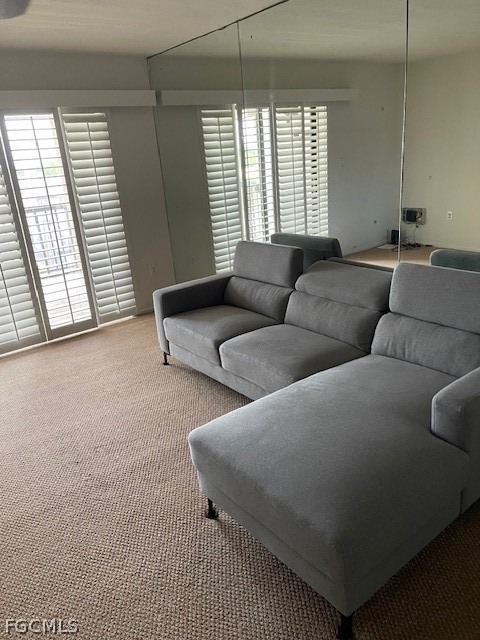 2121 Collier Avenue - Photo 9