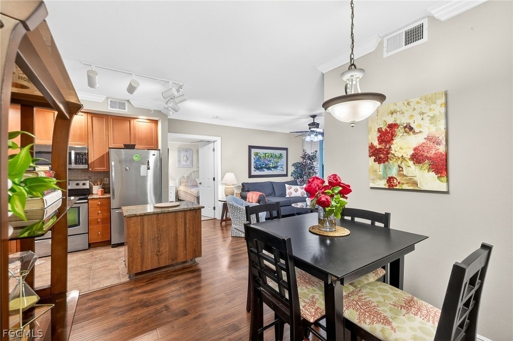 2825 Palm Beach Boulevard - Photo 8