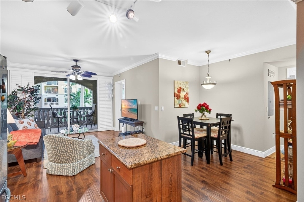2825 Palm Beach Boulevard - Photo 11