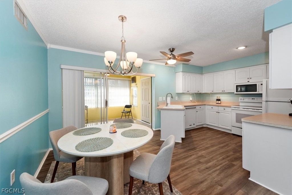 7400 College Parkway - Photo 3