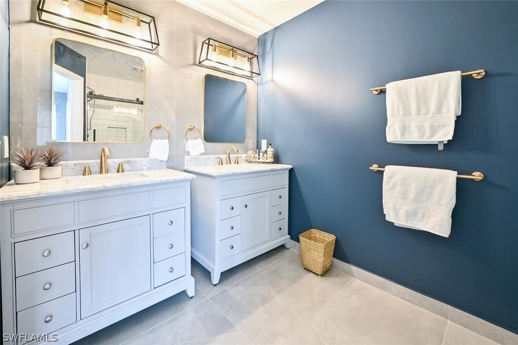 981 Hampton Circle - Photo 14