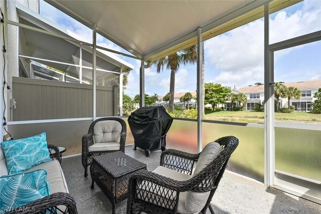 981 Hampton Circle - Photo 21