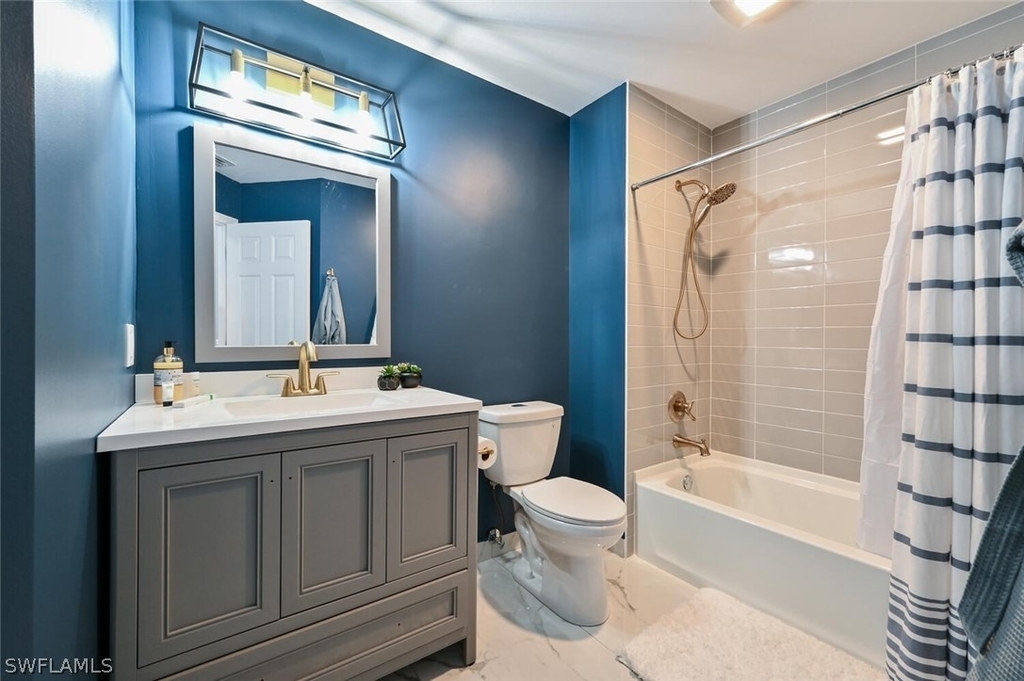 981 Hampton Circle - Photo 18