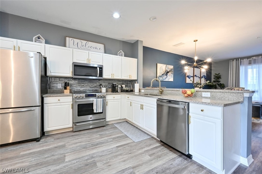 981 Hampton Circle - Photo 8