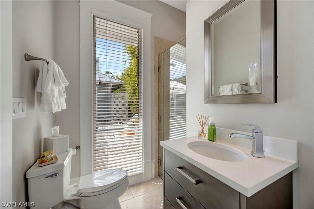 1375 Gordon Drive - Photo 32