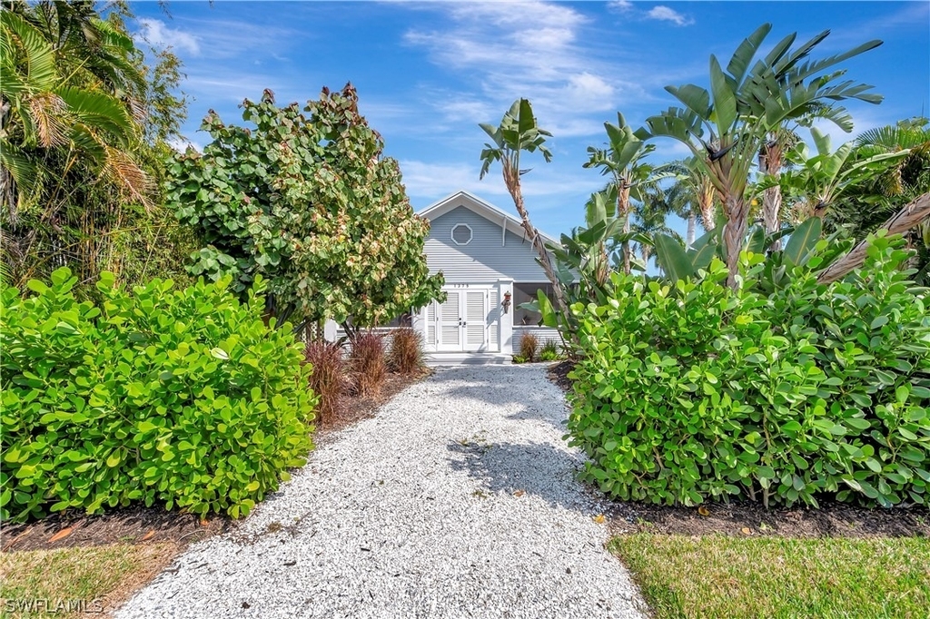 1375 Gordon Drive - Photo 35