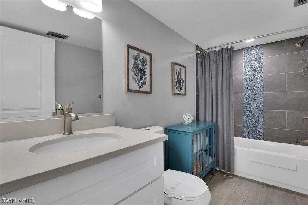 890 S Collier Boulevard - Photo 3