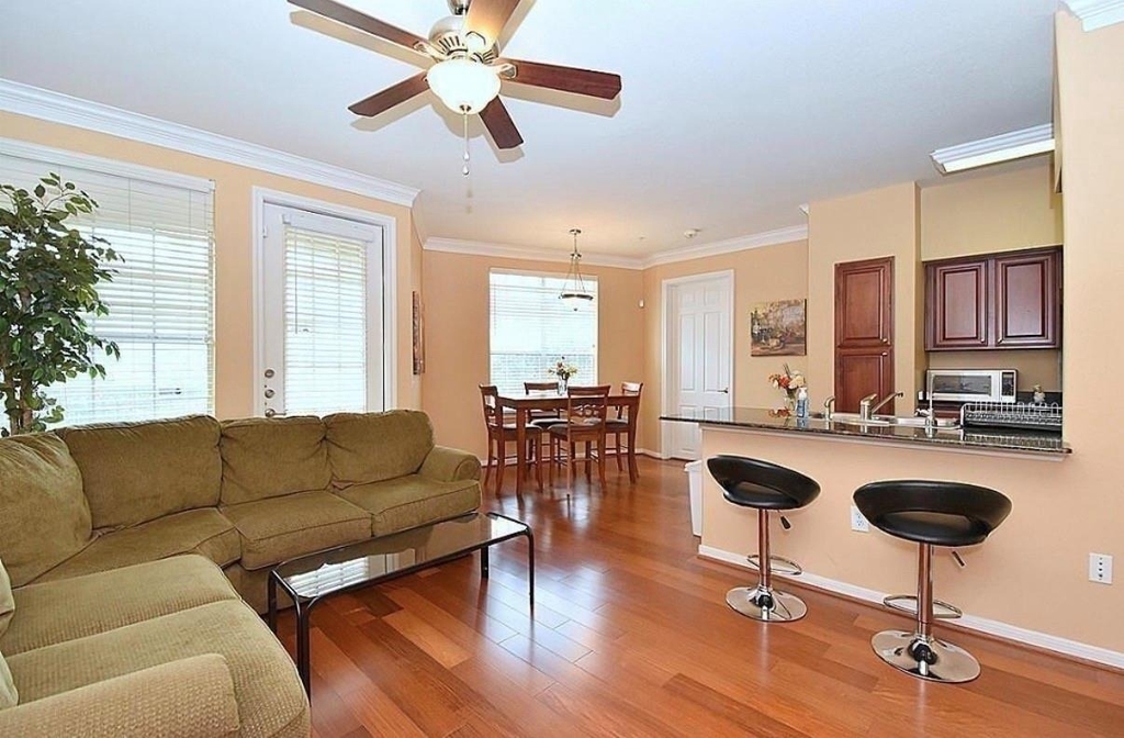 7575 Kirby Drive - Photo 5