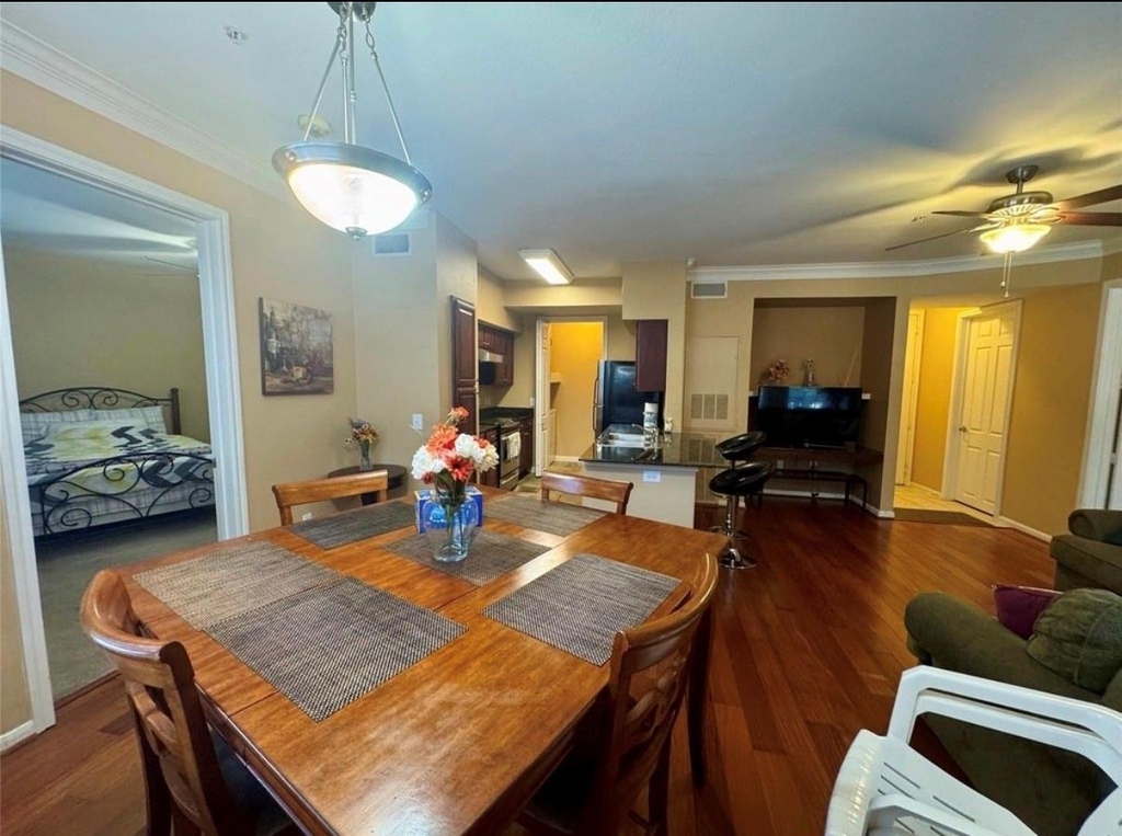 7575 Kirby Drive - Photo 11