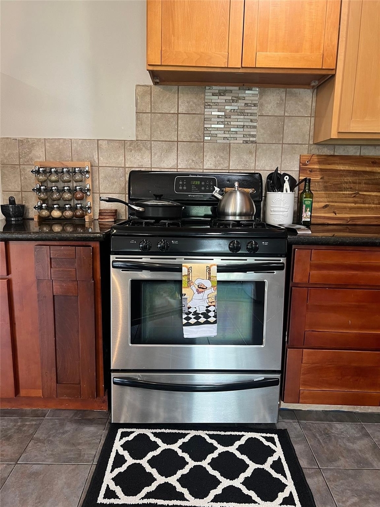 4314 Gano St - Photo 4