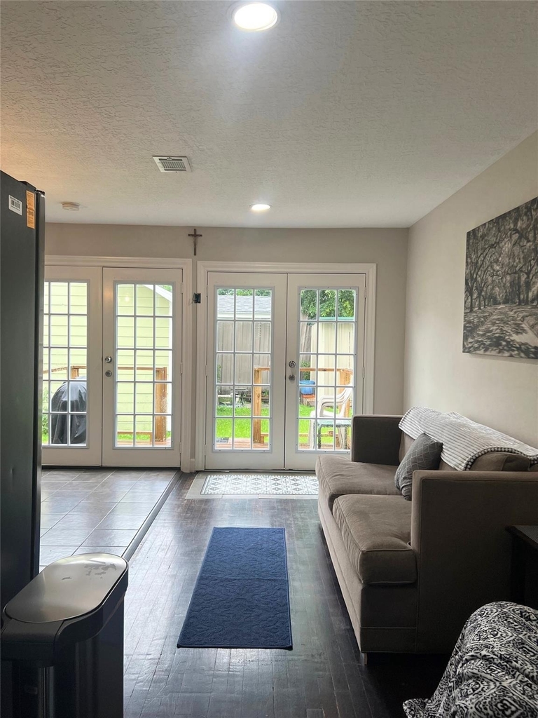 4314 Gano St - Photo 2