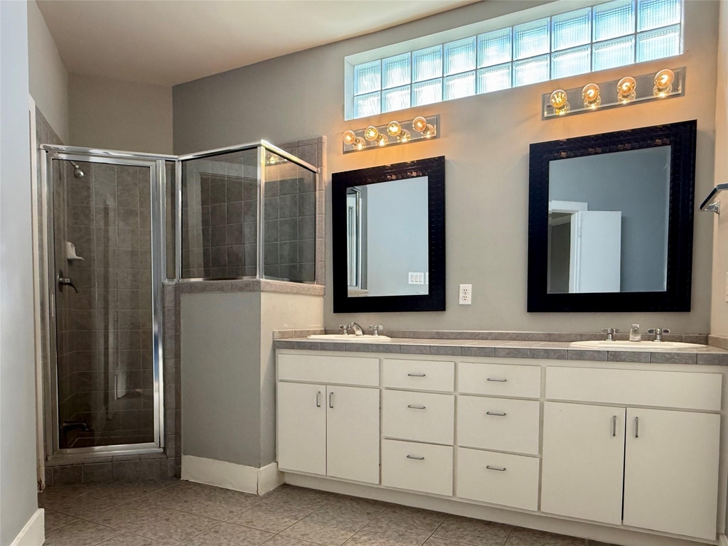 9833 Sandra Ann Court - Photo 4