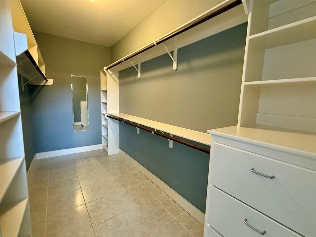 9833 Sandra Ann Court - Photo 9