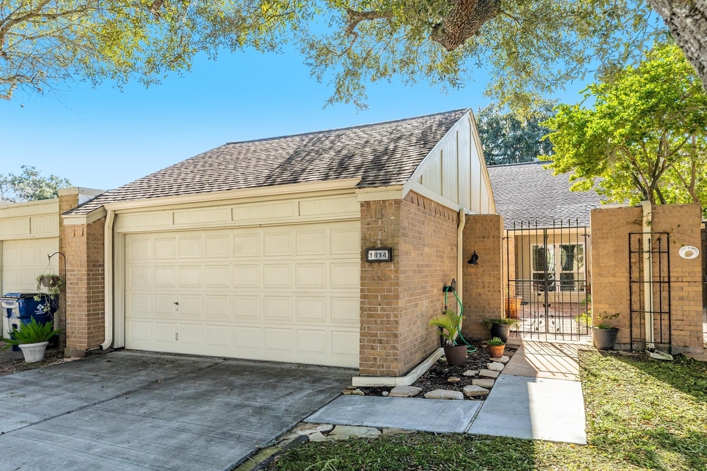 1814 Veranda Drive - Photo 1