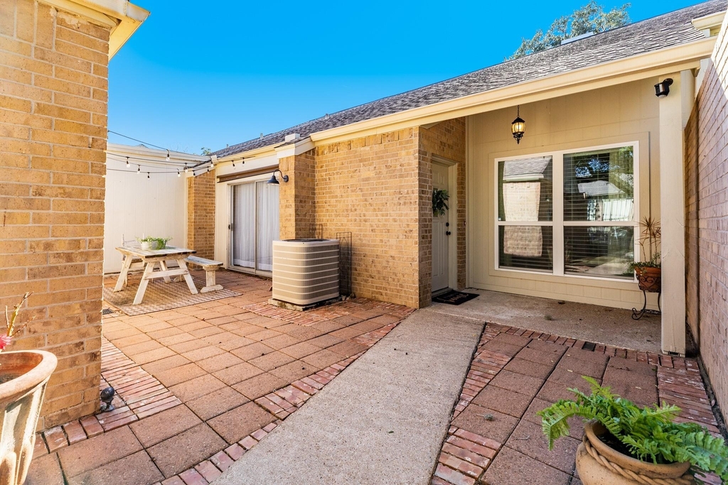 1814 Veranda Drive - Photo 4