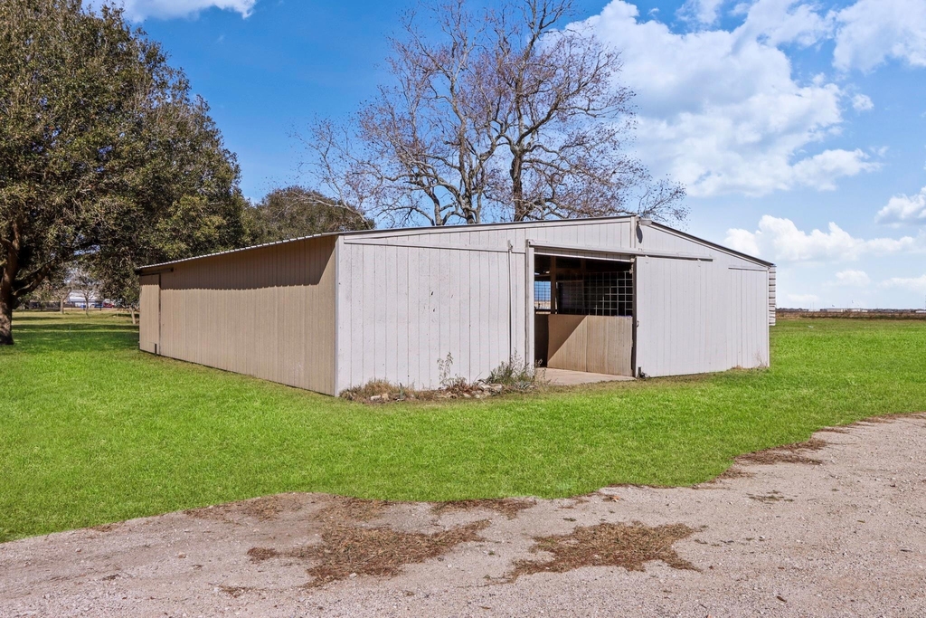 2445 Woods Road - Photo 26