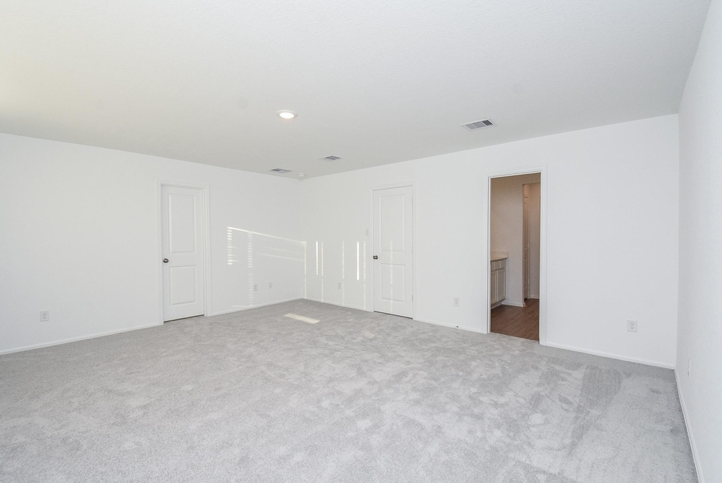 18987 Panzini Dr - Photo 15