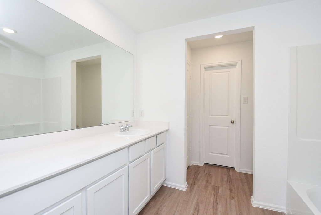 18987 Panzini Dr - Photo 16