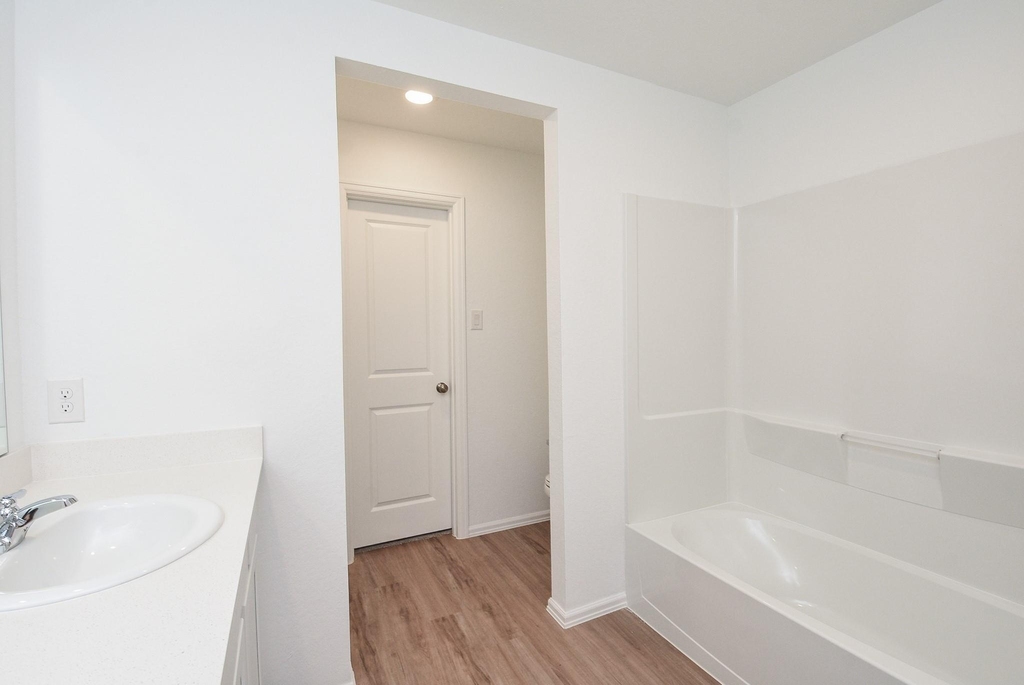 18987 Panzini Dr - Photo 17