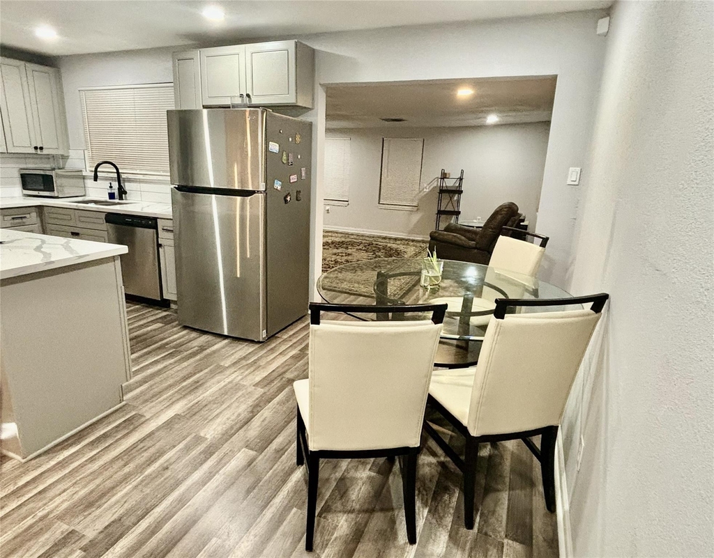4014 Farmer Street - Photo 5
