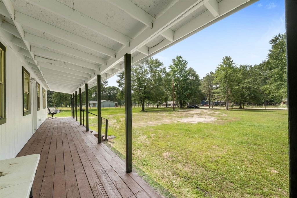 541 Trails End Drive - Photo 1