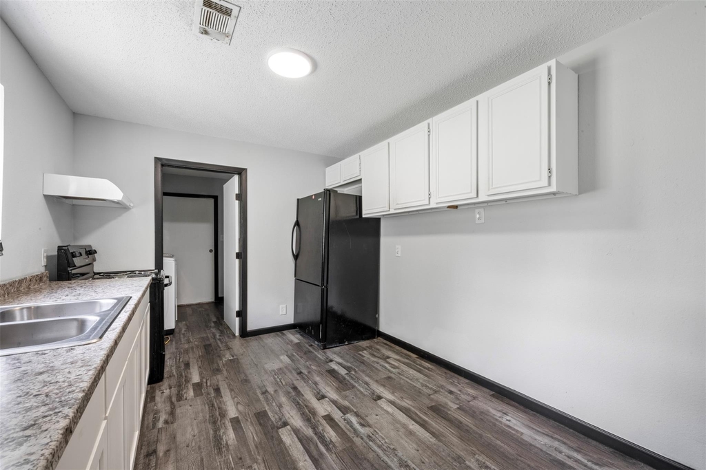 541 Trails End Drive - Photo 8