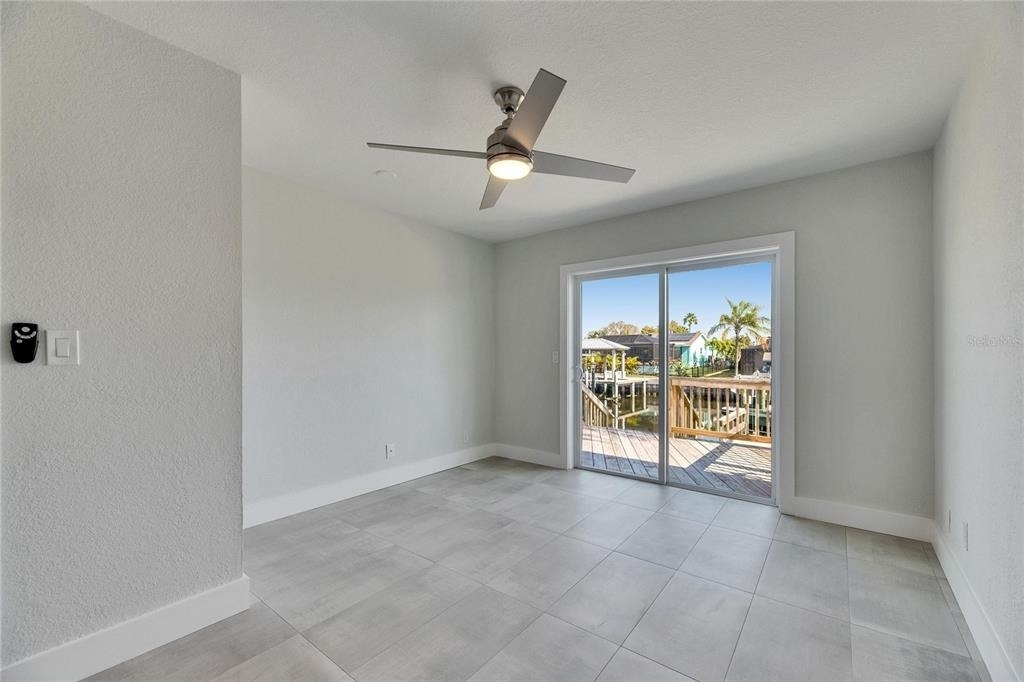 1025 Apollo Beach Boulevard - Photo 36