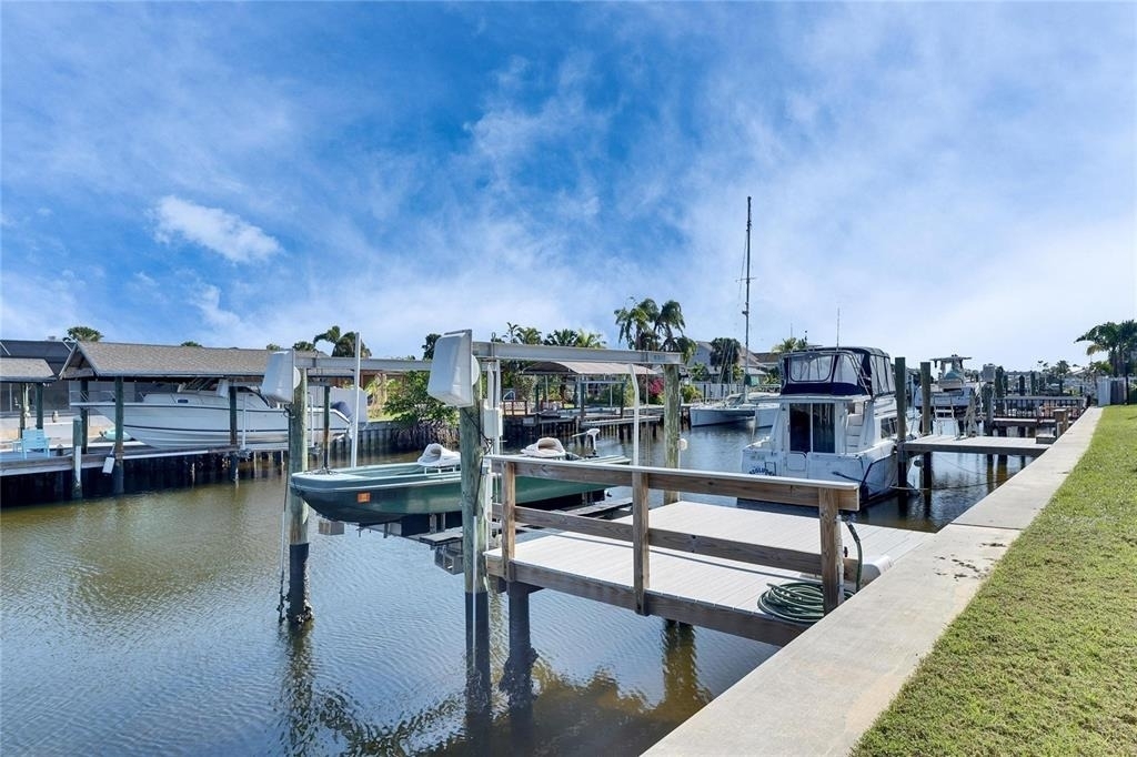 1025 Apollo Beach Boulevard - Photo 46