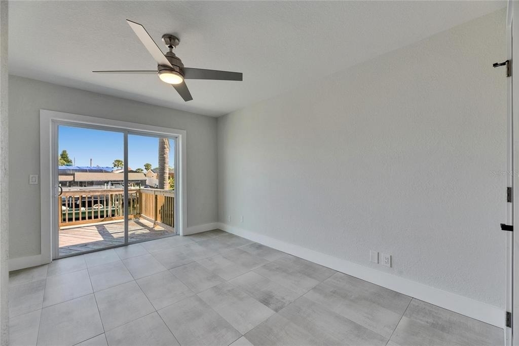 1025 Apollo Beach Boulevard - Photo 34