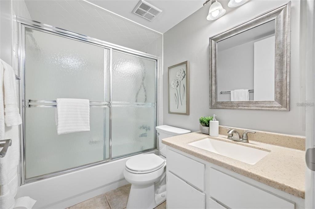 1100 E Bay Drive - Photo 14