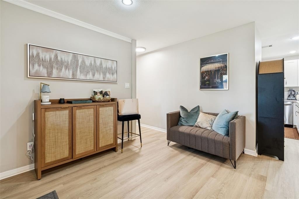 2302 S Arrawana Avenue - Photo 5