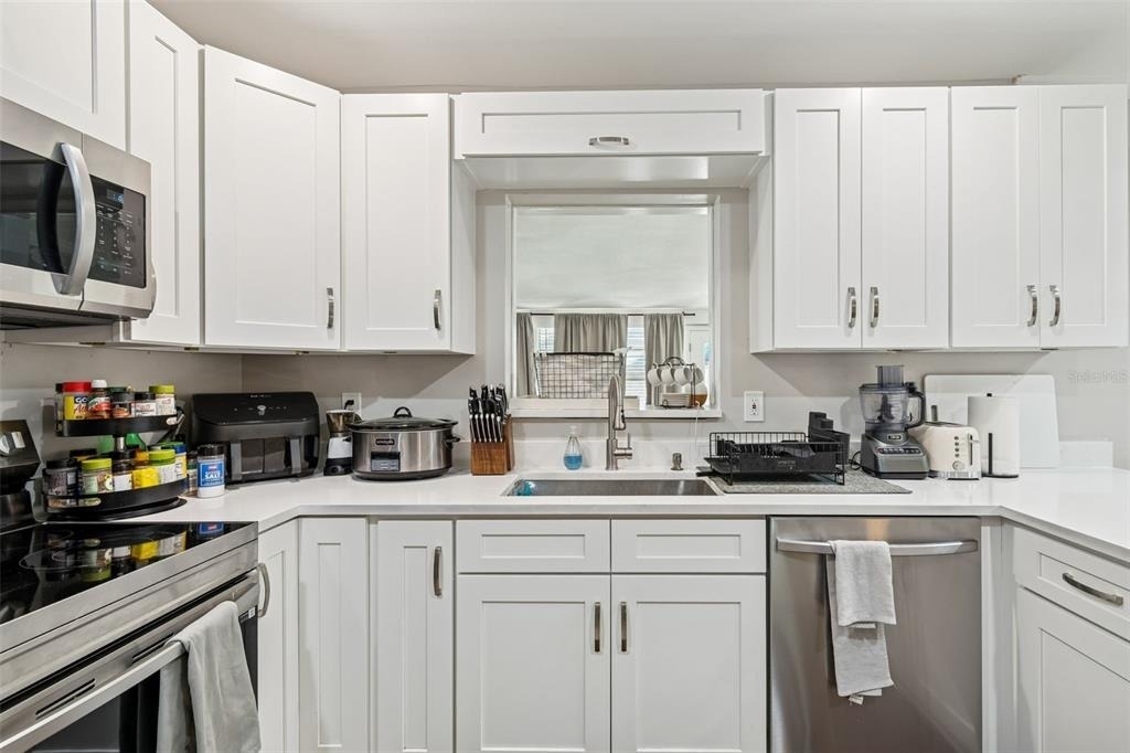2302 S Arrawana Avenue - Photo 21