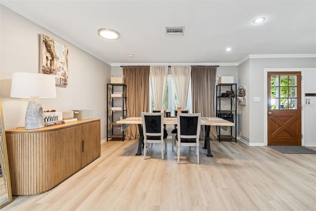 2302 S Arrawana Avenue - Photo 9