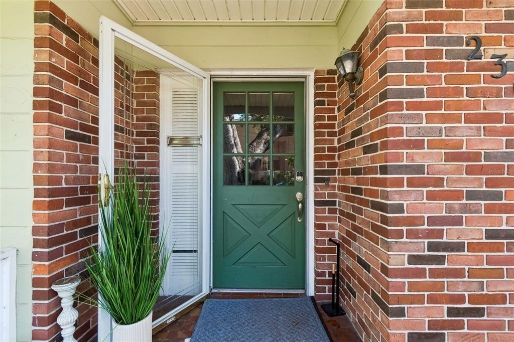 2302 S Arrawana Avenue - Photo 1