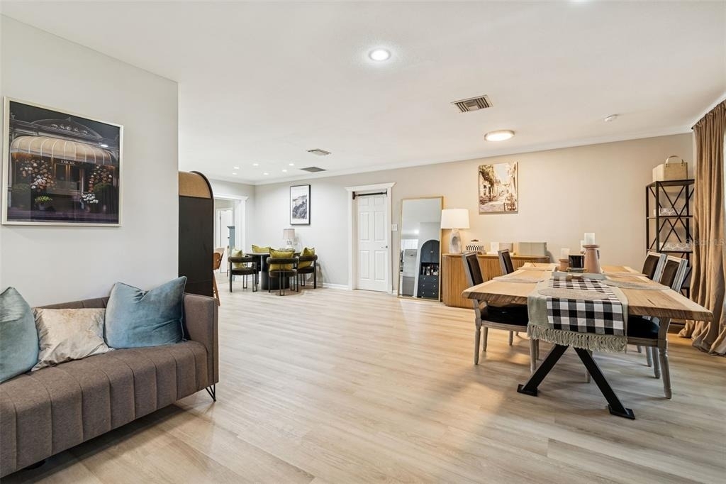 2302 S Arrawana Avenue - Photo 4